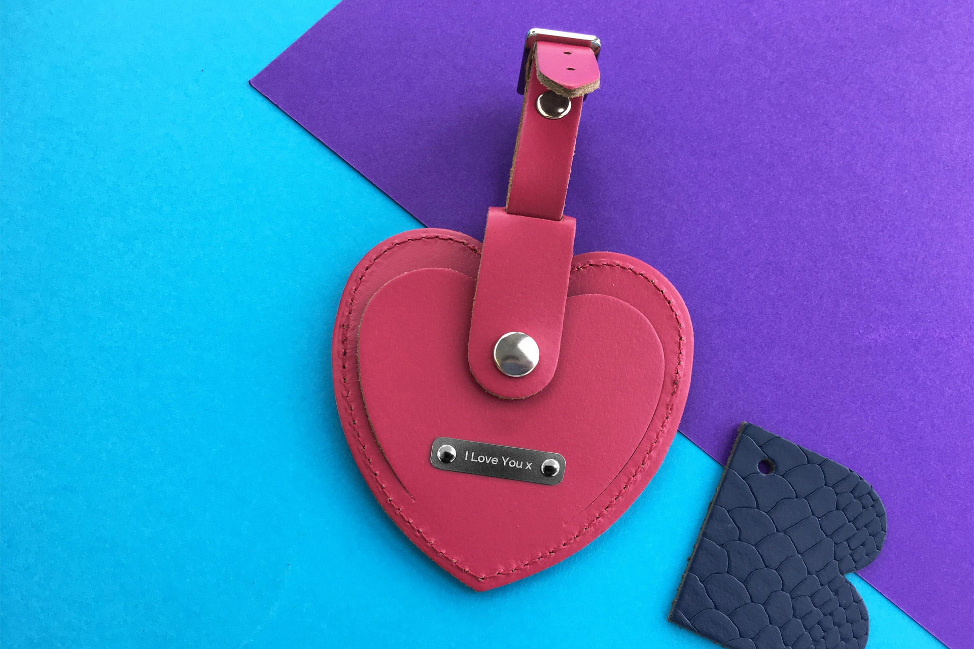  HEART LUGGAGE TAG £15.00, £22.50 Personalised